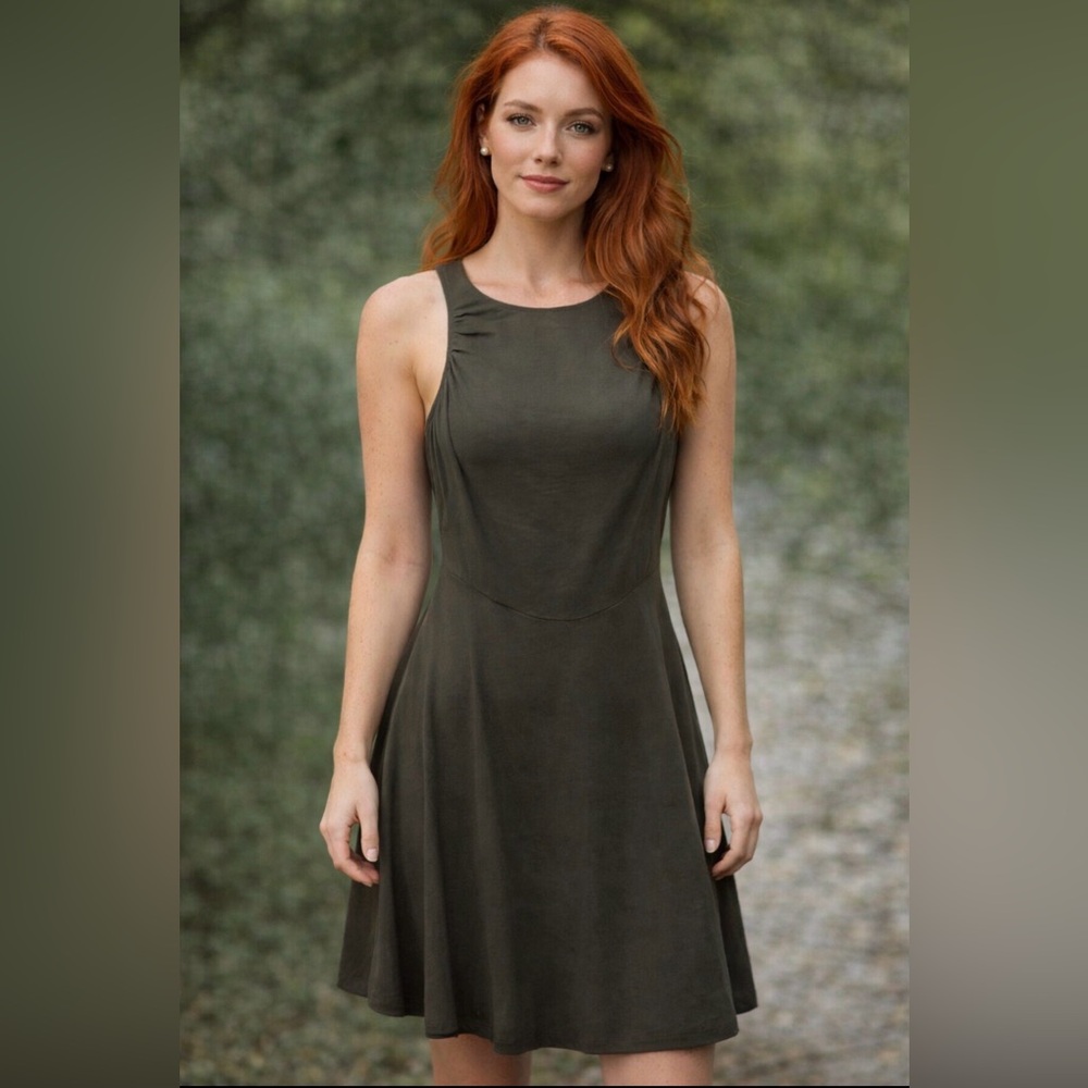 Black Sleeveless Dress